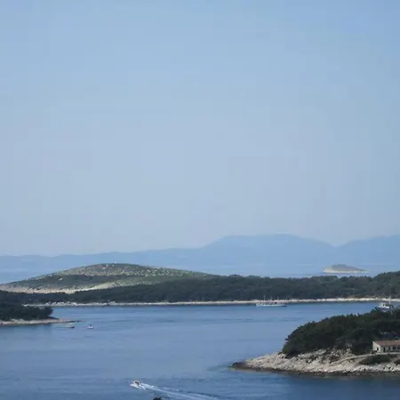 In With Sea View, Terrace, Air Conditioning, Wi-fi 3* Χβαρ