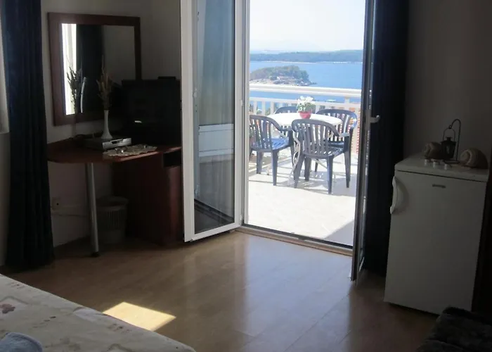 In With Sea View, Terrace, Air Conditioning, Wi-fi