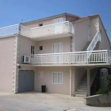 In With Sea View, Terrace, Air Conditioning, Wi-fi