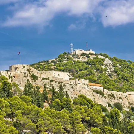 In With Sea View, Terrace, Air Conditioning, Wi-fi Hvar Town