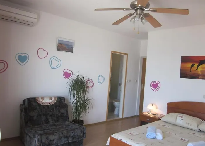 Affittacamere In With Sea View, Terrace, Air Conditioning, Wi-fi