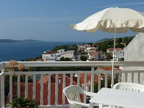 In With Sea View, Terrace, Air Conditioning, Wi-fi Hvar Town