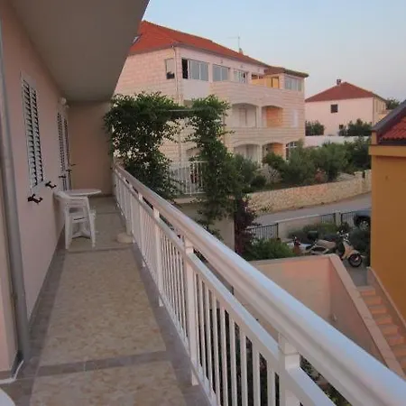 Vendégház In With Sea View, Terrace, Air Conditioning, Wi-fi 3*