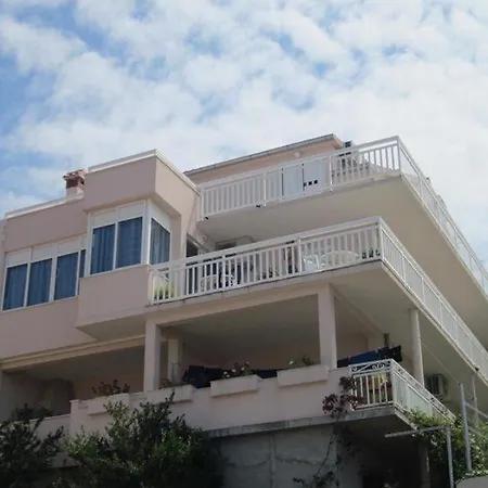 Gasthof In With Sea View, Terrace, Air Conditioning, Wi-fi