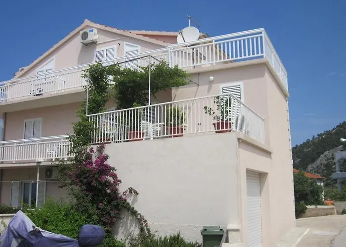 In With Sea View, Terrace, Air Conditioning, Wi-fi Guest house Hvar Town