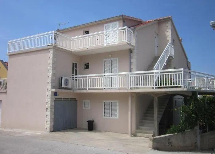 In With Sea View, Terrace, Air Conditioning, Wi-fi