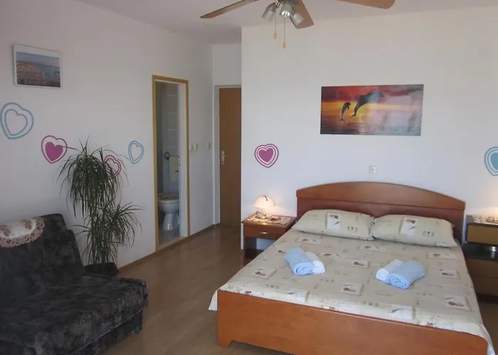 In With Sea View, Terrace, Air Conditioning, Wi-fi Guest house Hvar Town